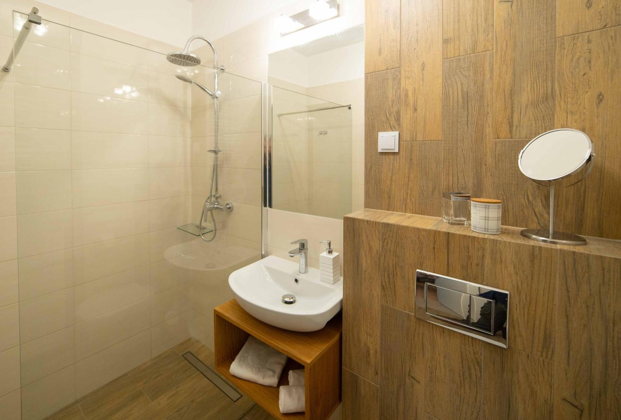 3D Spring Apartments Cracovia Esterno foto